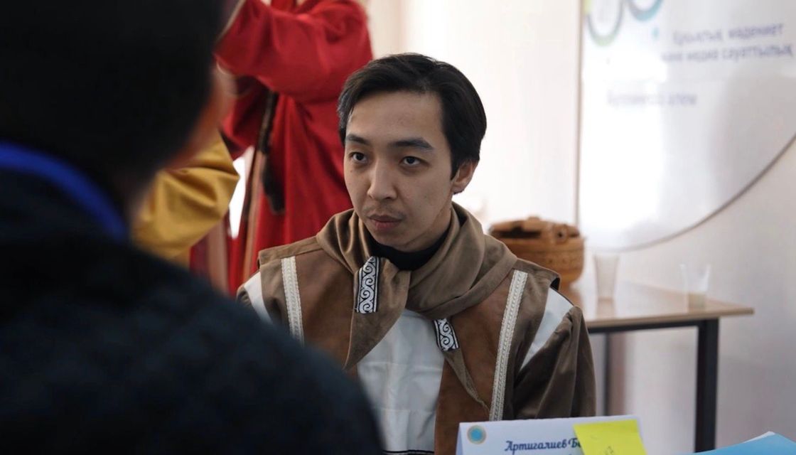 "Жастар театры" ұжымы