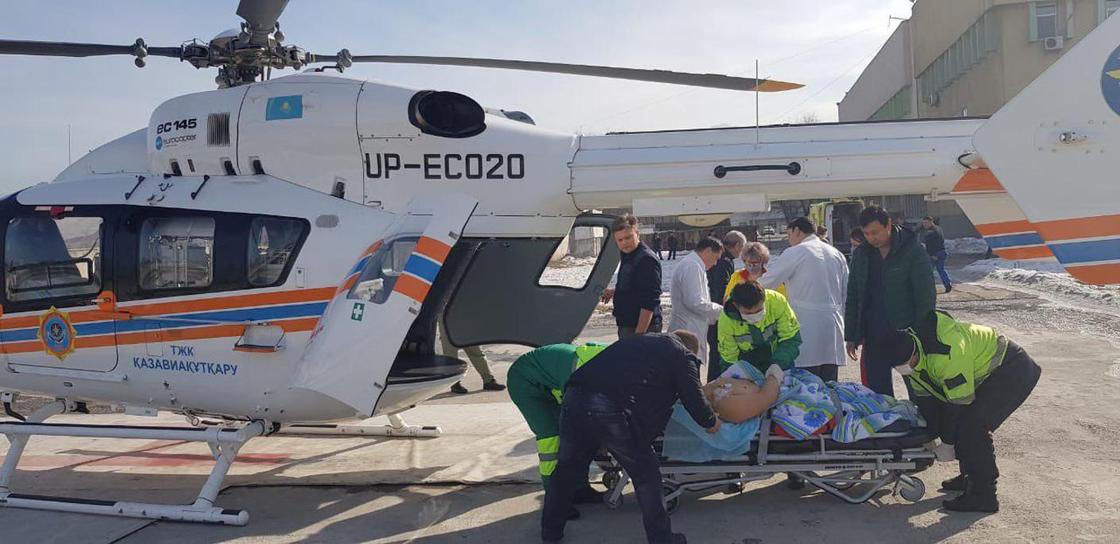 Двух раненых в ходе беспорядков под Кордаем доставят на вертолетах в Алматы