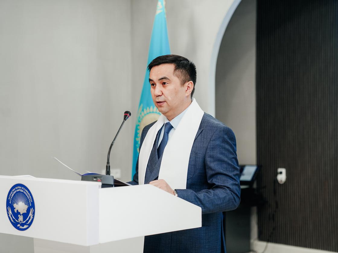 Жасулан Сарсебаев на форуме в честь 30-летия со дня основания АНК