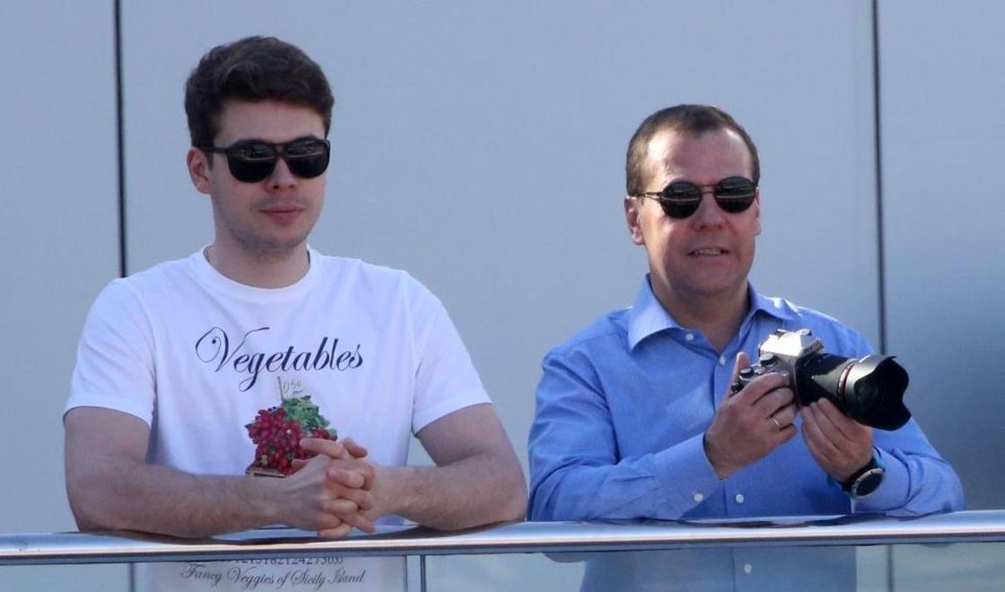 СМИ вычислили возлюбленную сына Дмитрия Медведева через соцсети