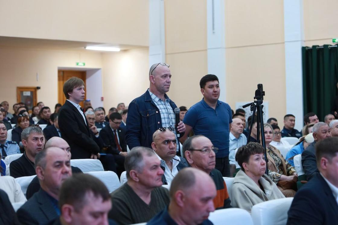 Встреча по вопросам благоустройства в СКО в рамках программы "Таза Қазақстан" Встреча по вопросам благоустройства в СКО в рамках программы "Таза Қазақстан"
