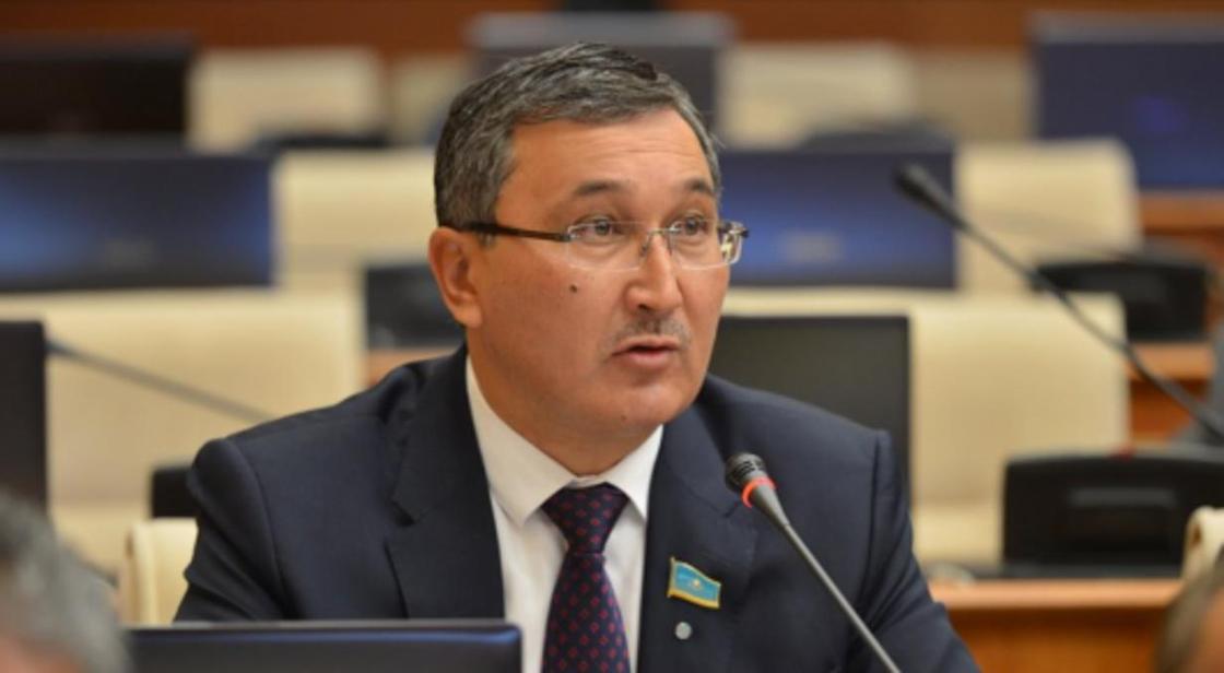 Выборы в Казахстане - кандидаты
