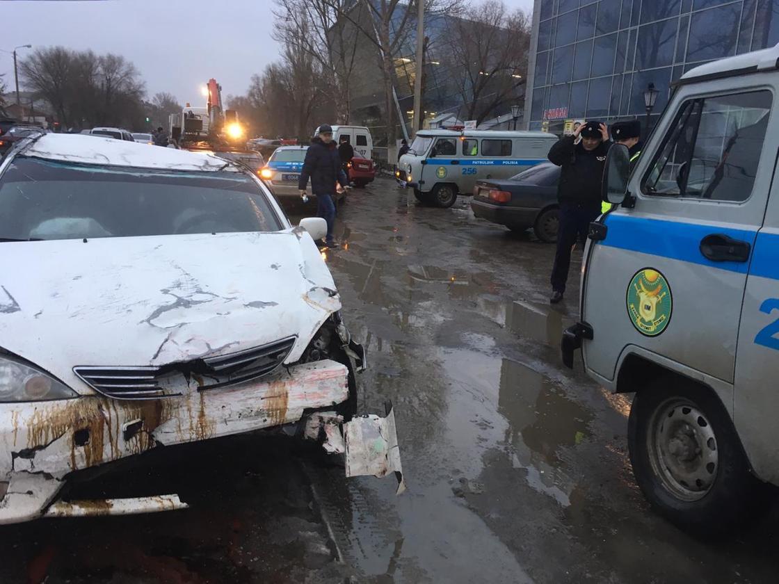 Авария с участием полицейского в Уральске: пострадавшая девочка в реанимации