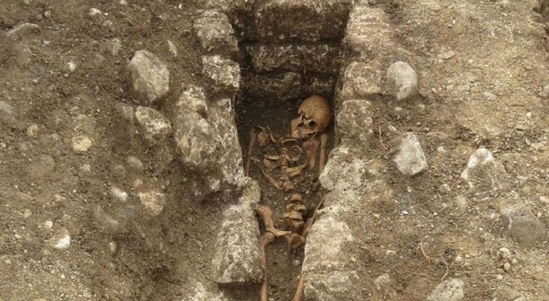 Как выглядел человек, живший 1300 лет назад (фото) Как выглядел человек, живший 1300 лет назад (фото)