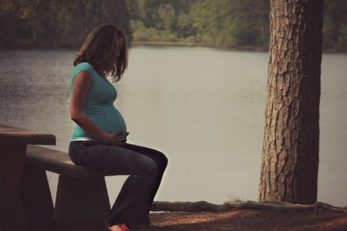 Девушка хотела увести мужчину из семьи, но сама оказалась беременной и переосмыслила