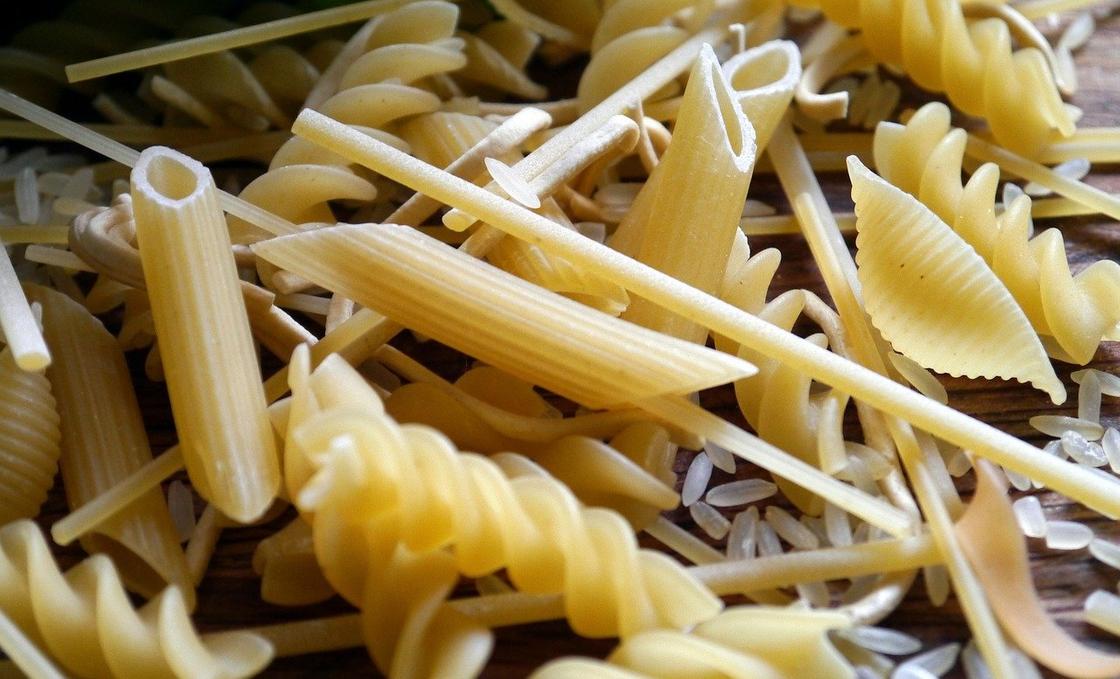 Макроны, спагетти