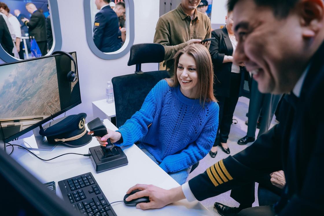 Импровизированный "Дом авиации" Air Astana