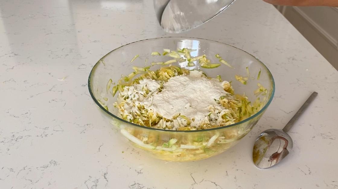 Flour with grated zucchini