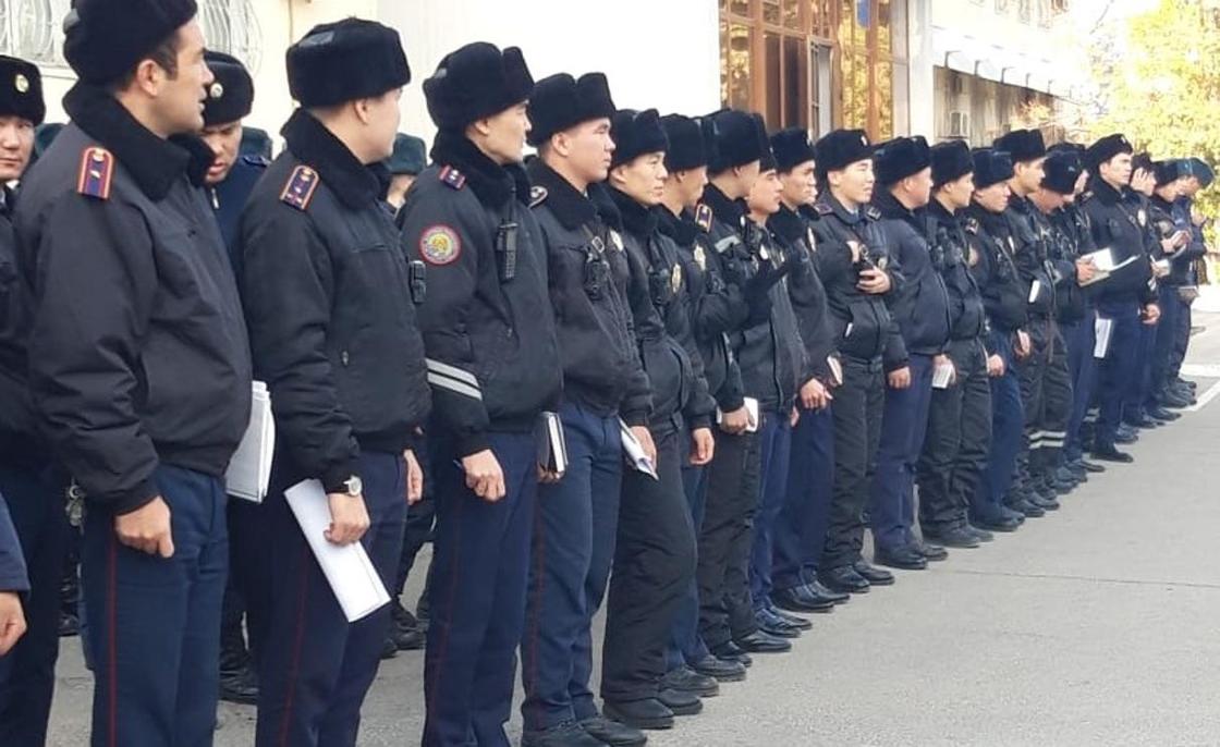 Сколько зарабатывают казахстанские полицейские