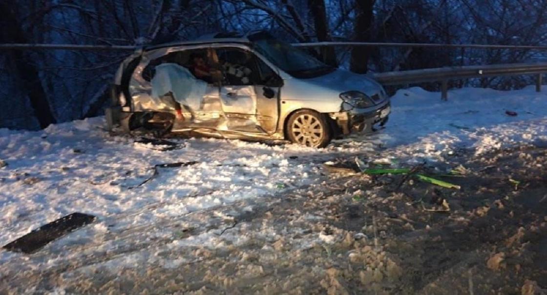 3 женщины погибли в аварии с участием автобуса в Алматы (фото)
