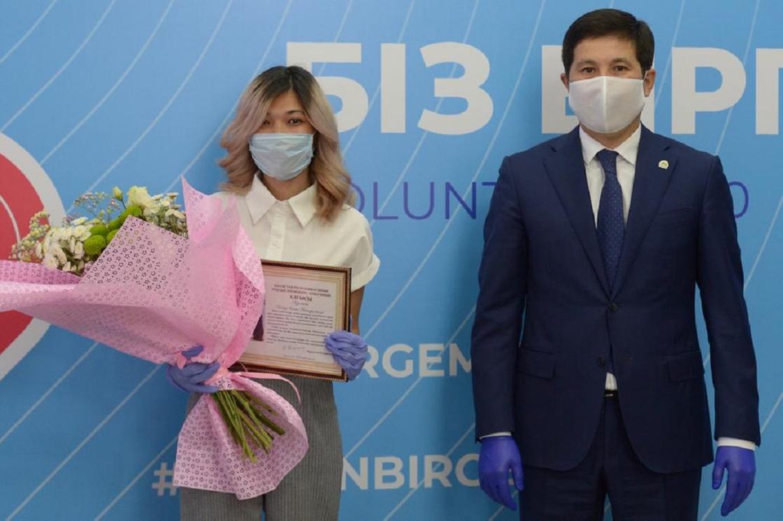 Волонтерам Павлодарской области вручили благодарственные письма от Елбасы