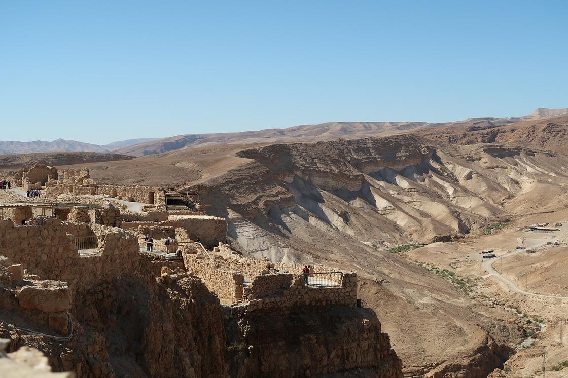 Вид на остатки крепости Масада