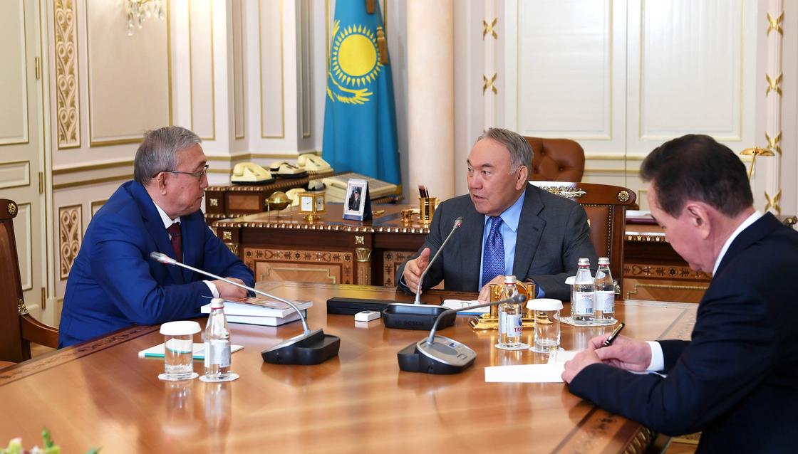 Назарбаев встретился с академиком Кирабаевым в Алматы