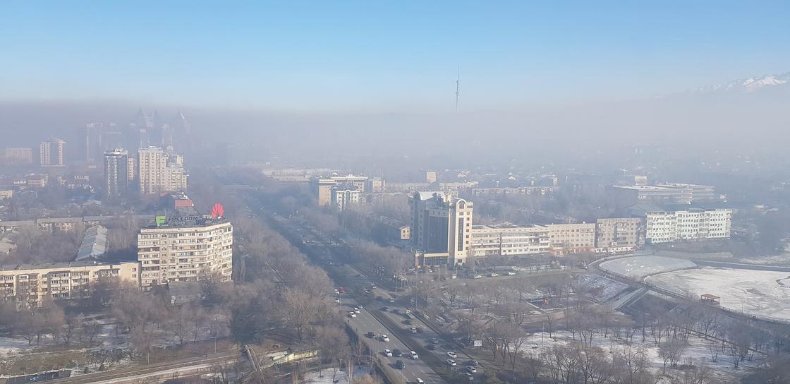 Алматинцы сняли на видео, как ТЭЦ убивает город