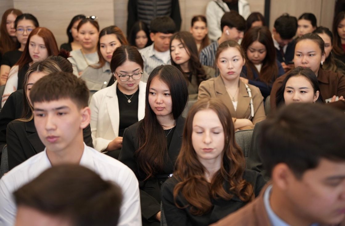 Оралда "Ашық әңгіме" жастар форумы өтті