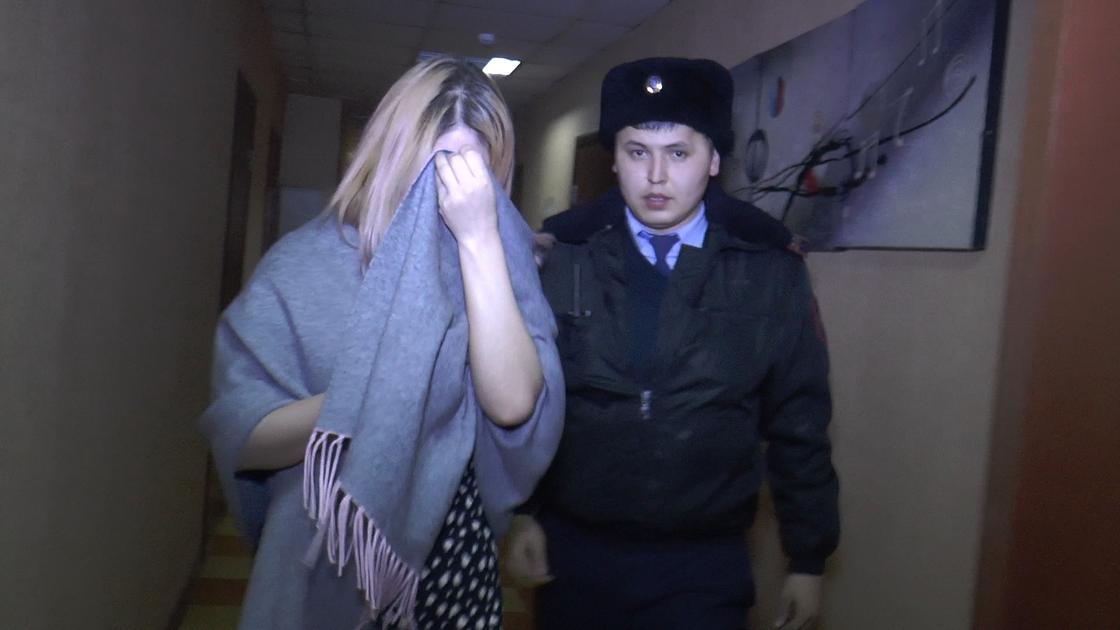Секс-притон обнаружили полицейские в гостиничном комплексе в Алматы (фото)