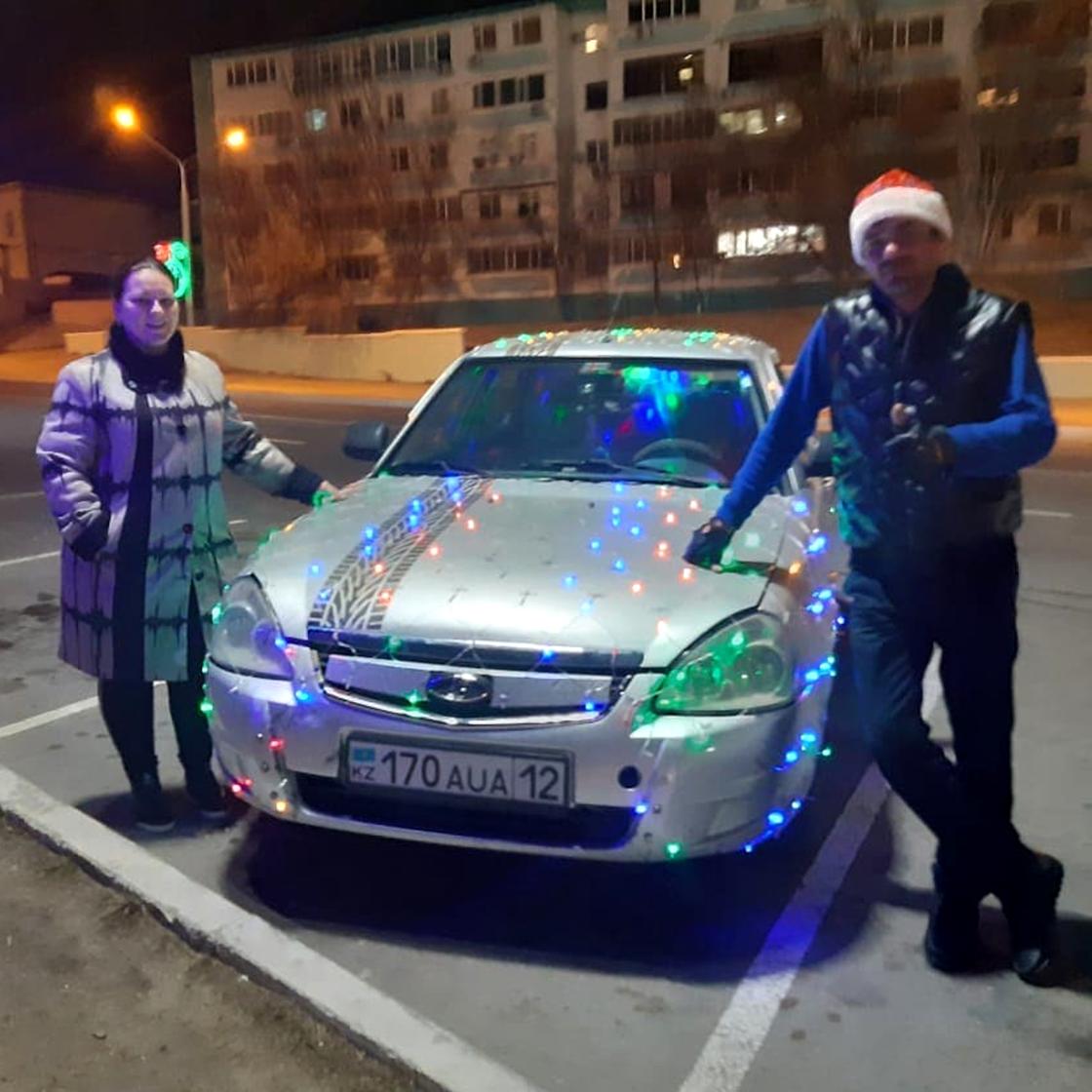 Полицейские Актау оштрафовали водителя за новогодний автомобиль