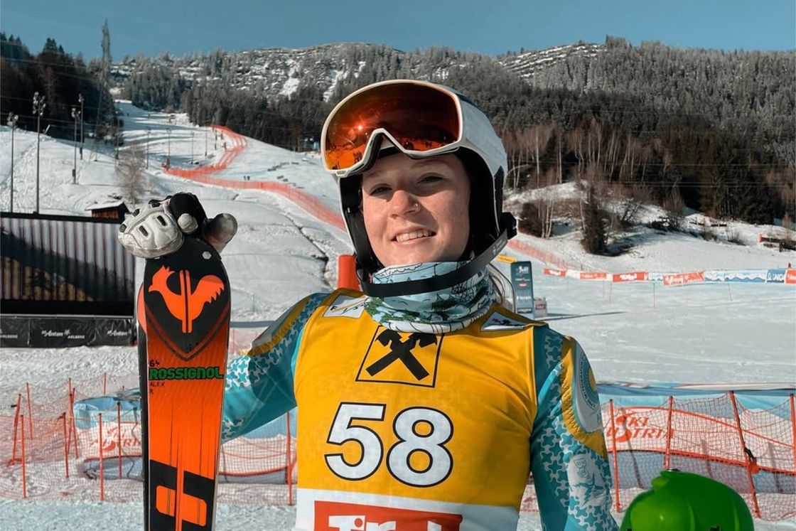 Казахстанская горнолыжница Александра Скороходова