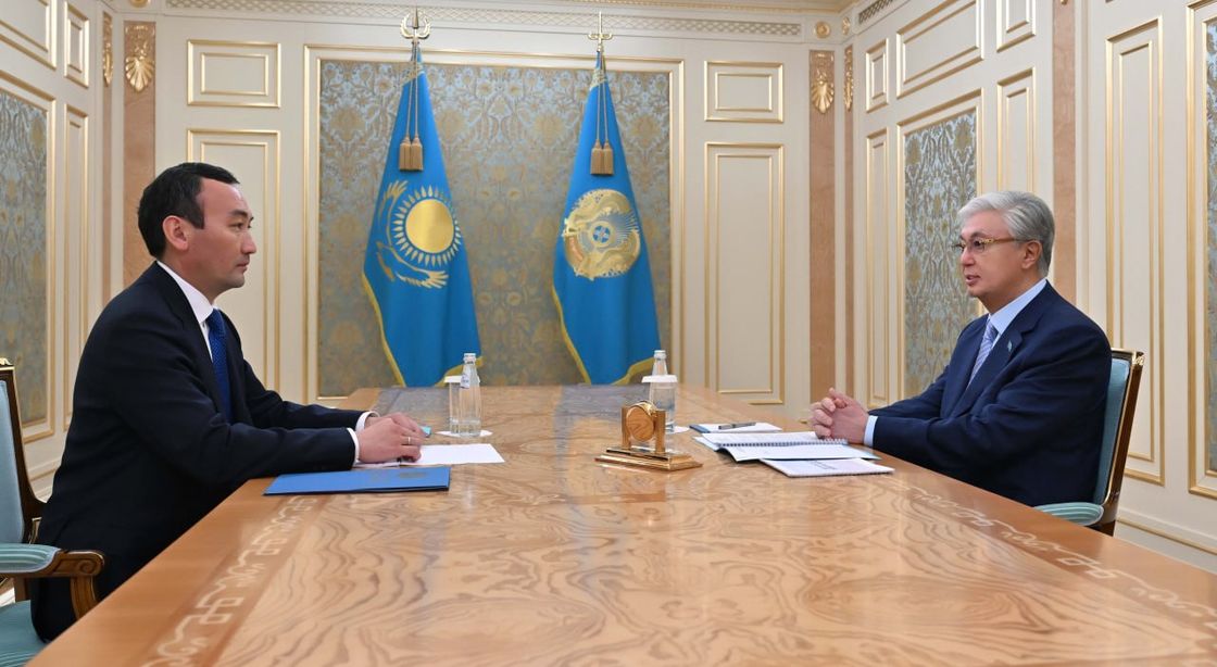 Тоқаев пен Есет Байкен