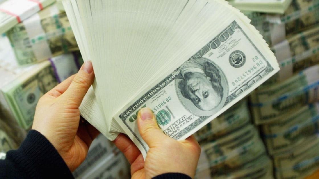 Нацбанк завез валюту из-за рубежа для стабилизации внутреннего рынка в Казахстане