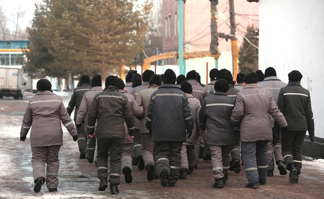 11 осужденных массово заразились ВИЧ в Карагандинской области