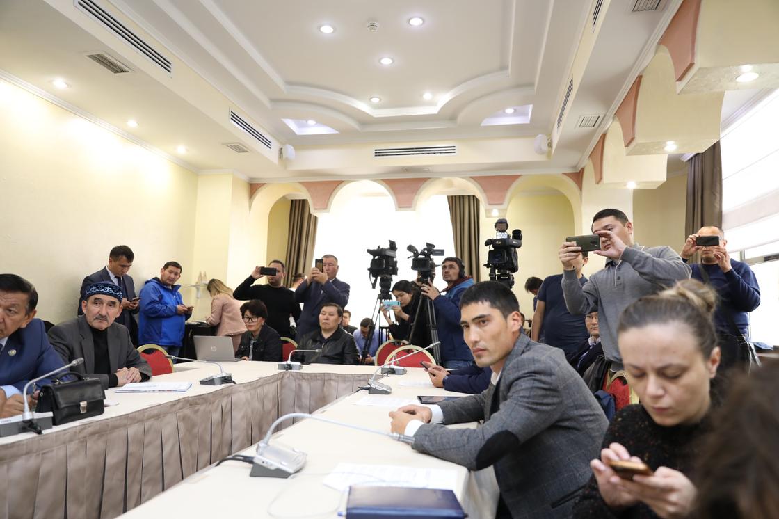 Выборы в Казахстане - кандидаты: Амиржана Косанова выдвинули в кандидаты в президенты