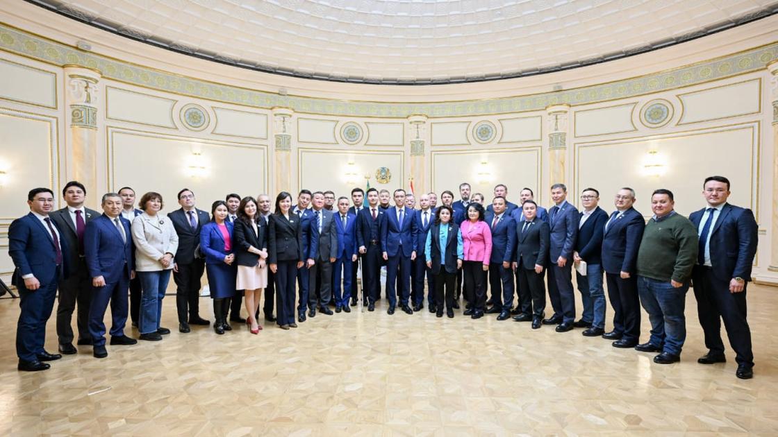 Встреча с депутатами в Алматы