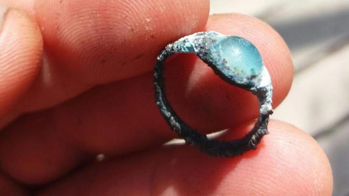 Потерянное 2000 лет назад кольцо нашли в Израиле (фото)