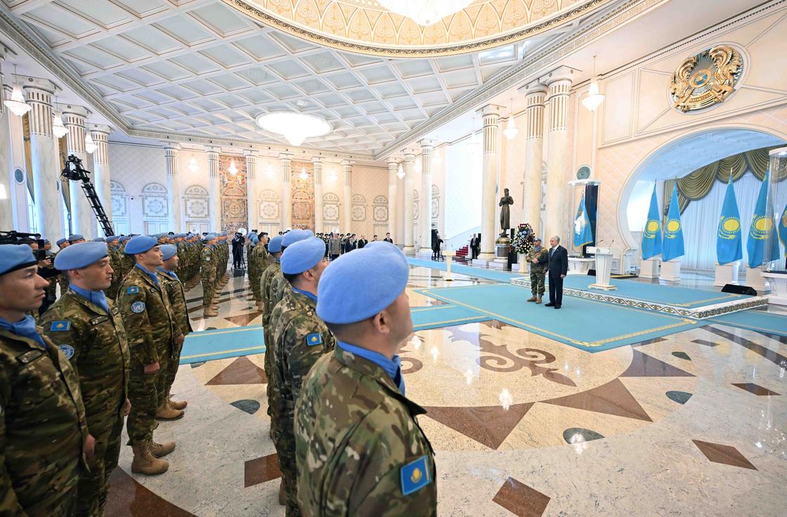 Президент Ақордада бітімгерлермен кездесті Президент Ақордада бітімгерлермен кездесті