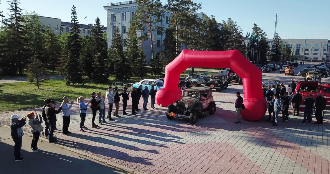 Проснуться в Павлодаре: Миллионеры-иностранцы из списка Forbes обещали вернуться в Прииртышье