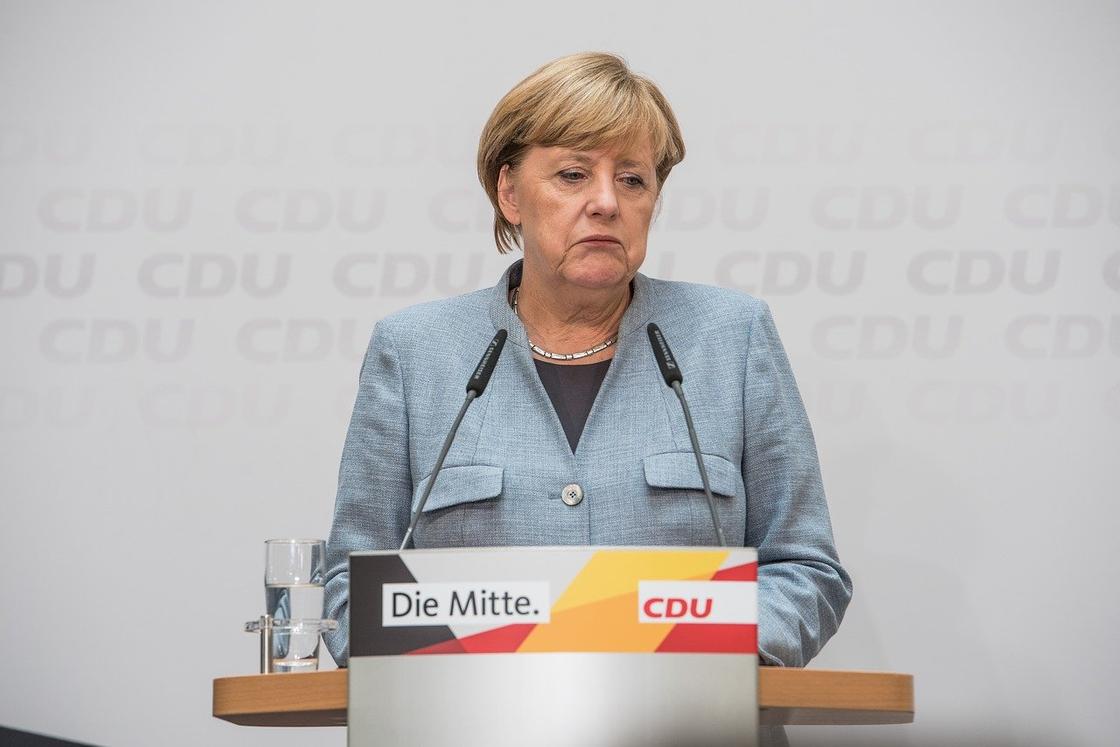Ангела Меркель отправилась на карантин из-за коронавируса