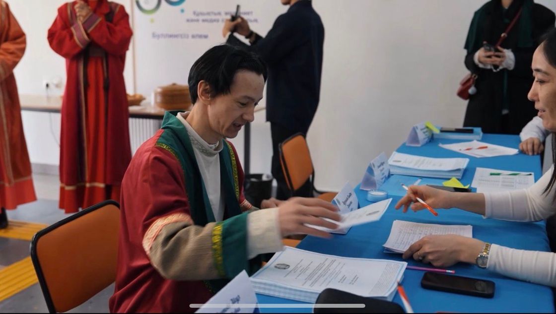 "Жастар театры" ұжымы