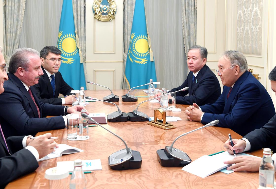 Назарбаев рассказал о близости отношений с Турцией