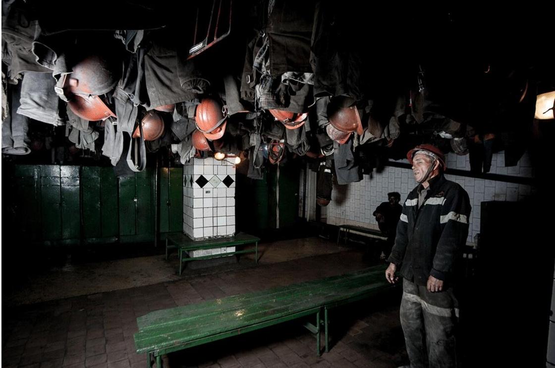 "Единственная надежда на спасение": как работают карагандинские шахтеры