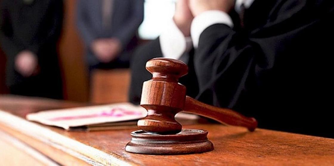 «Убил сожителя своей матери»: суд не смягчил приговор 19-летнему осужденному в Караганде