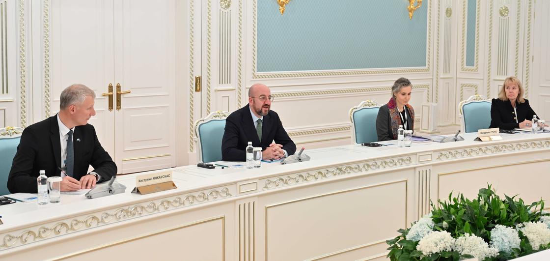 Глава Евросовета Шарль Мишель на встрече с Токаевым