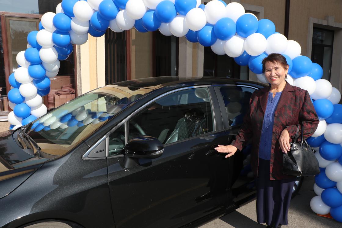 Как казахстанские пенсионеры выигрывают автомобили