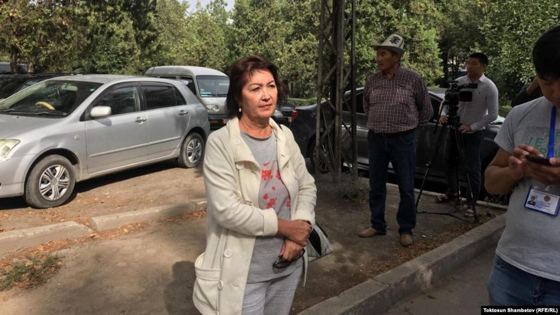 «Сына зверски избили»: жена Алмазбека Атамбаева заявила о массовом гонении на семью