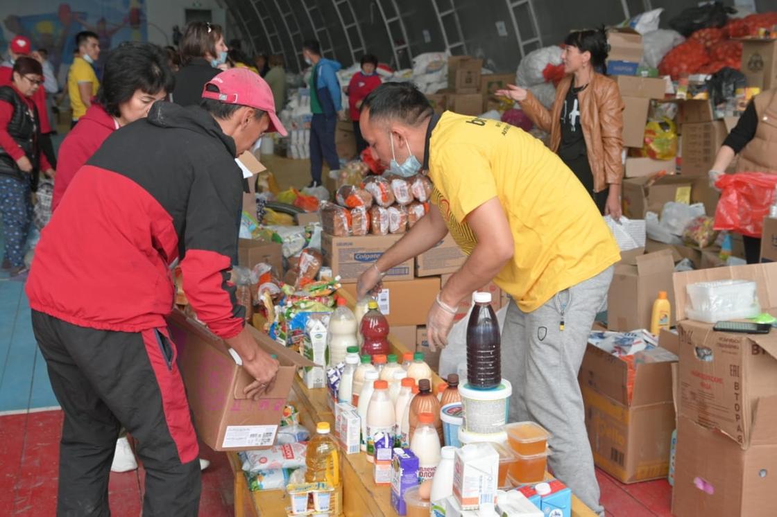 Сбор гуманитарной помощи в Костанайской области