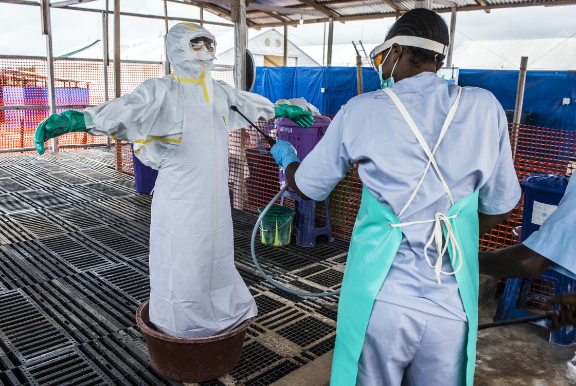эбола вспышка