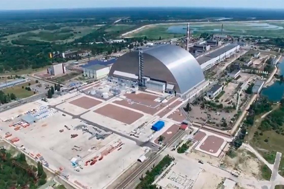 Как выглядит новый саркофаг над Чернобыльской АЭС с высоты птичьего полета