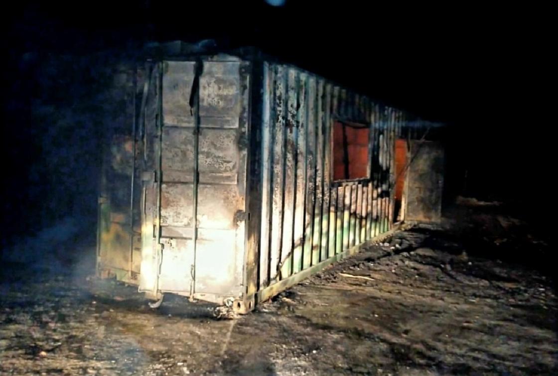 Пожар в вагончике в Костанайской области Пожар в вагончике в Костанайской области