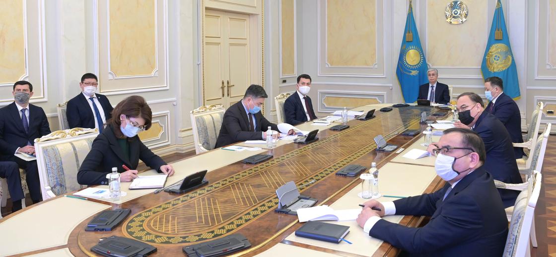 Токаев провел расширенное заседание правительства