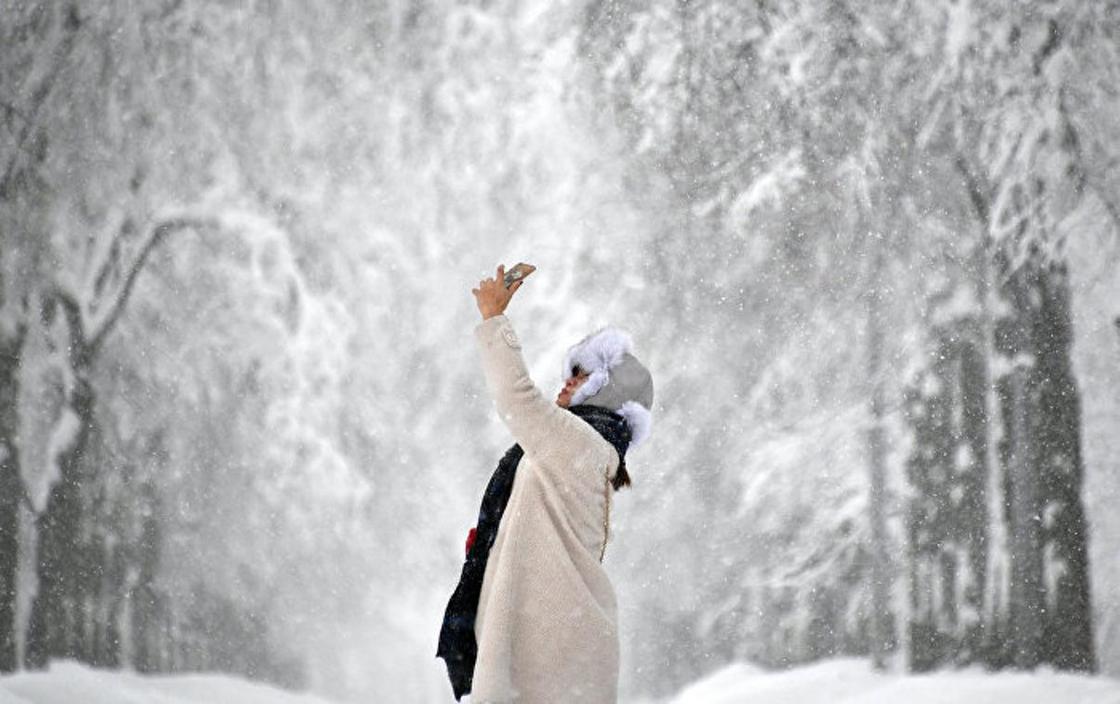 Погода на сегодня: снегопад, метель и сильные морозы ожидаются в Казахстане
