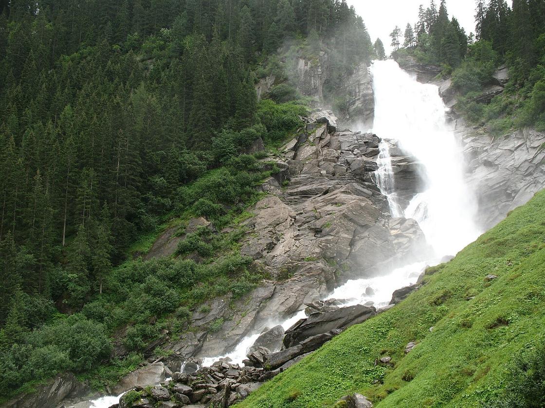 Ступени водопада в Криммле
