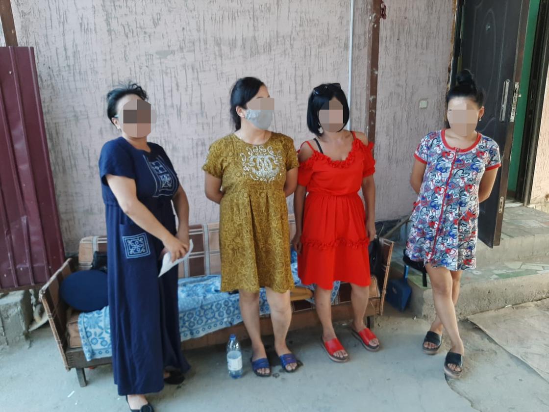 Притон с проститутками организовали в частном доме в Туркестанской области