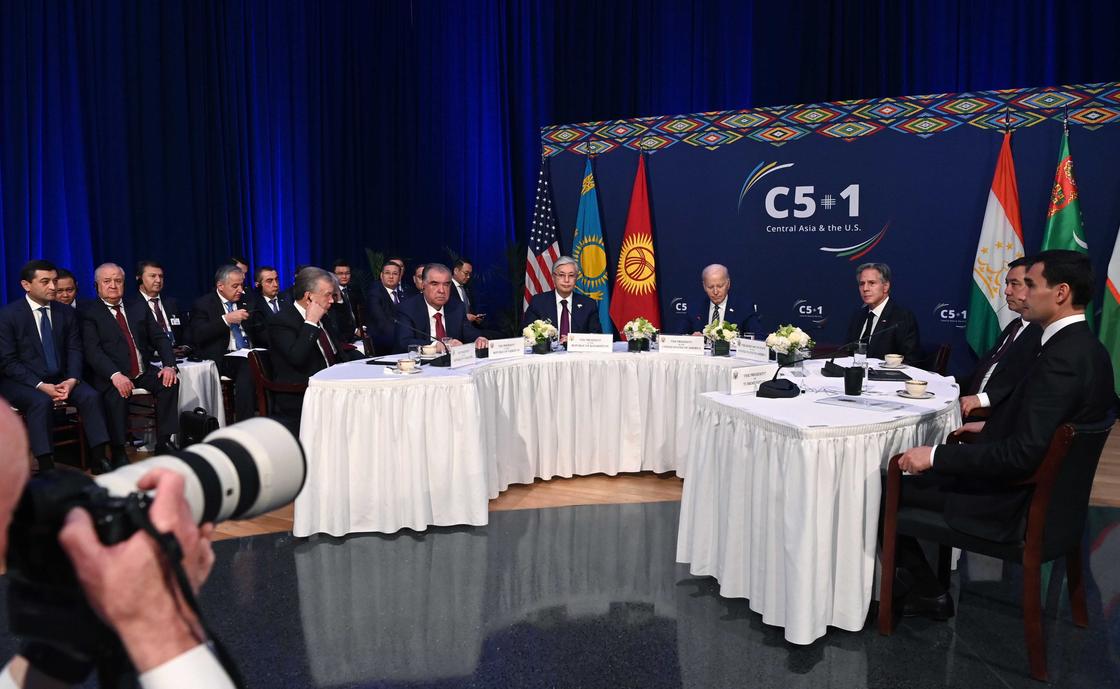Главы стран Центральной Азии с президентом США