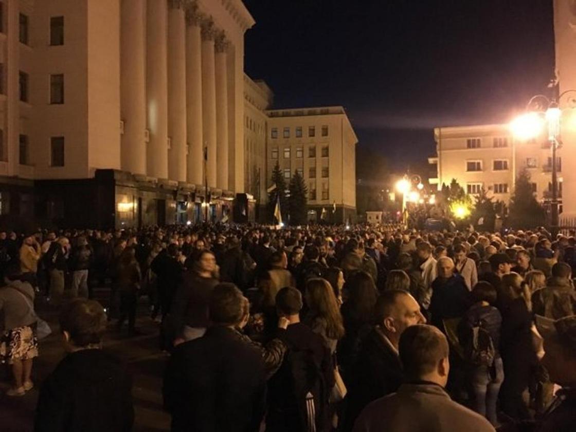 Протесты прокатились по Украине из-за "формулы Штайнмайера"