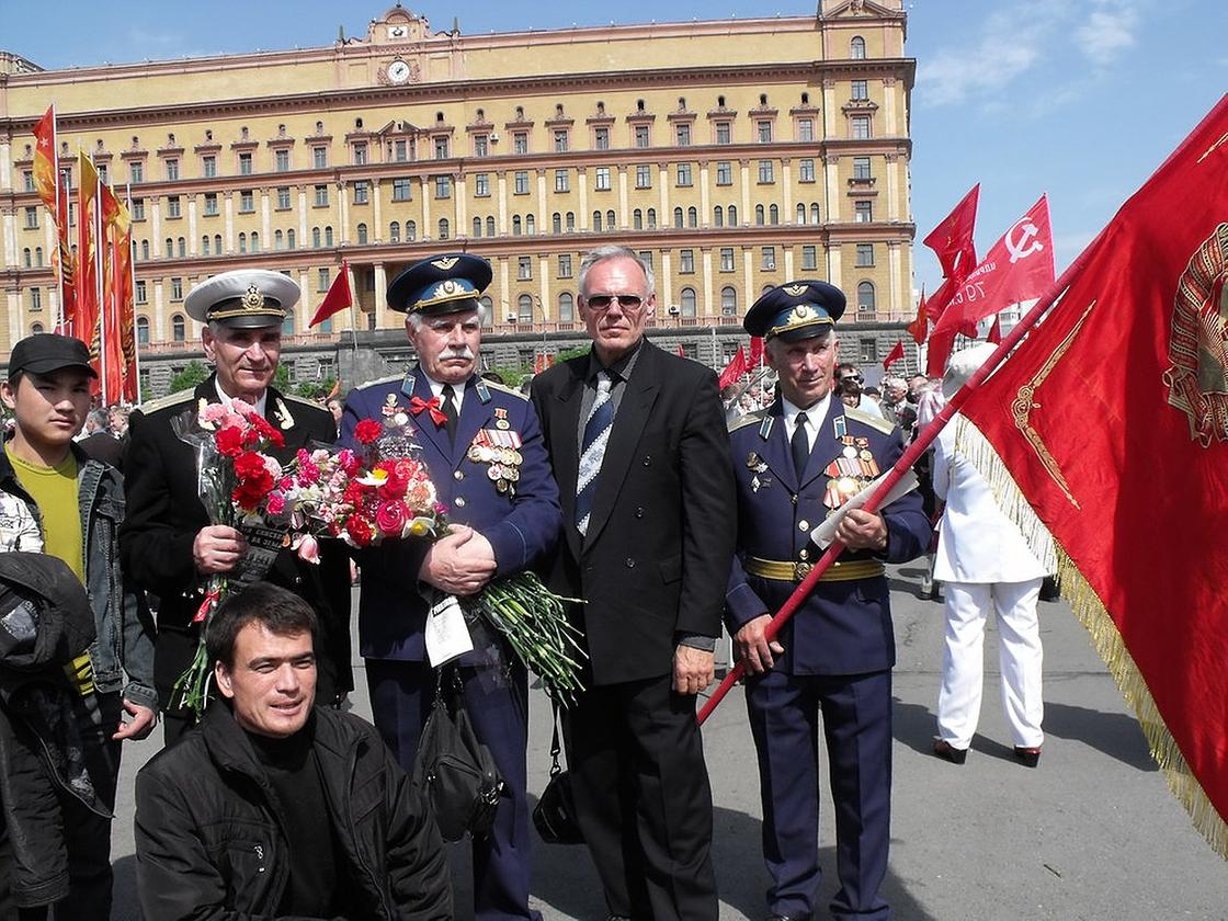 Праздник 9 мая в городе. День победы