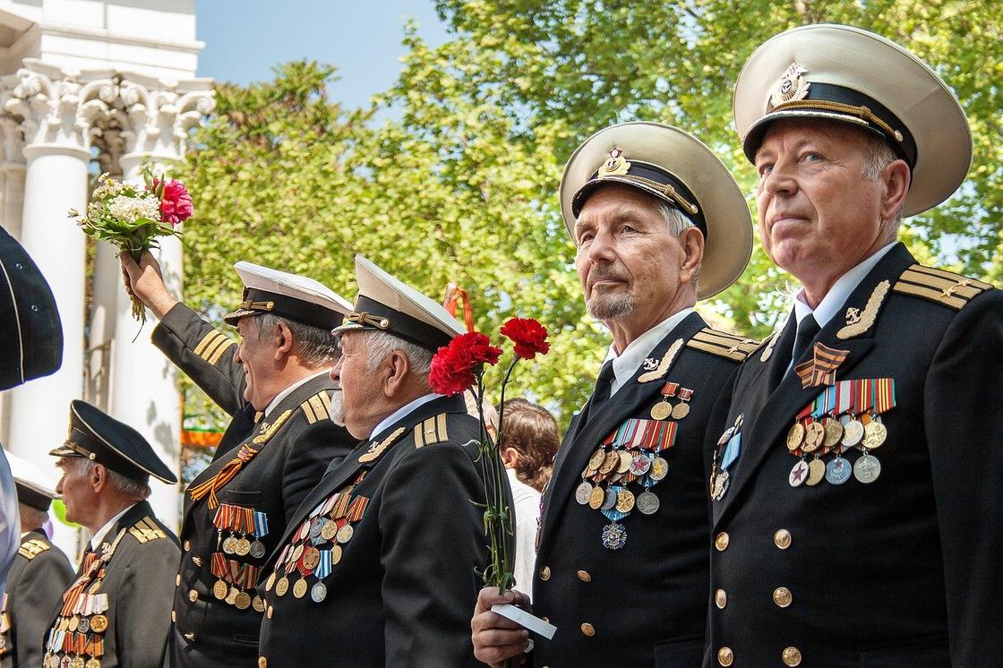 Ветераны Ветераны
